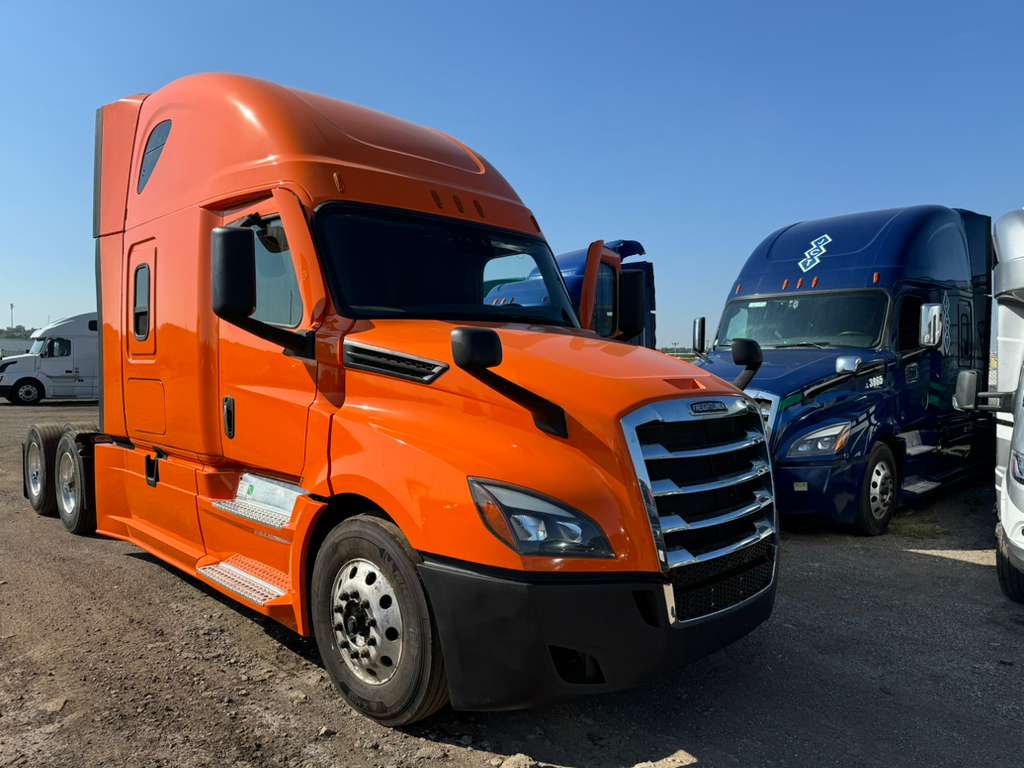 Freightliner Cascadia at Truck Hub Sales and Finance