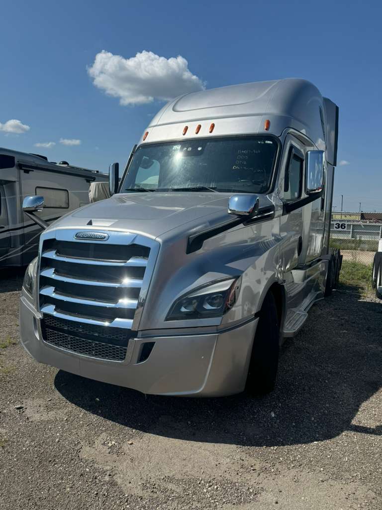 Freightliner Cascadia Day Cab at Truck Hub Sales and Finance